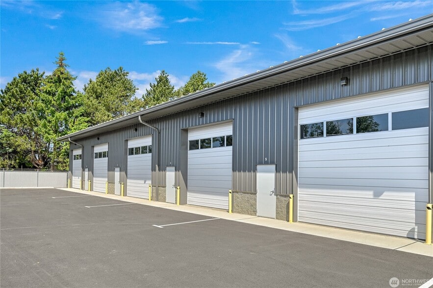 More Photos Of 1631 Jills Ct, Bellingham Flex For Sale