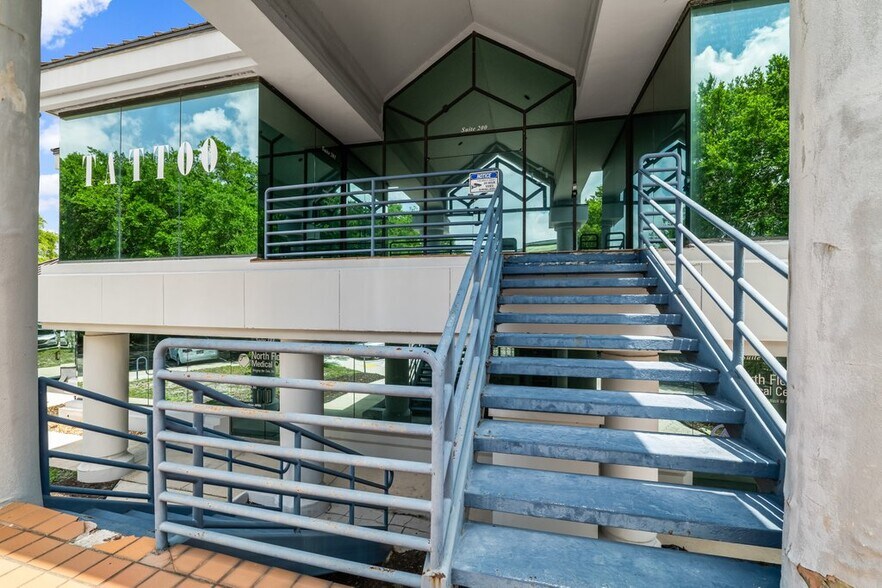 More Photos Of 9250 Cypress Green Dr, Jacksonville Medical For Lease