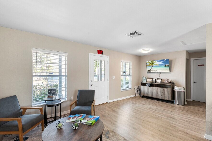 More Photos Of 1505 W 25th St, Sanford Apartments For Sale