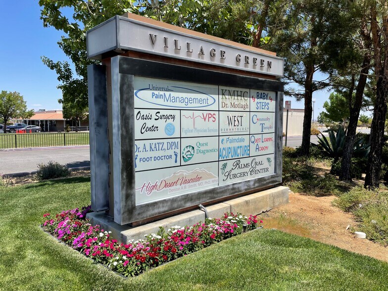 More Photos Of 853 Auto Center Dr, Palmdale Unknown For Lease