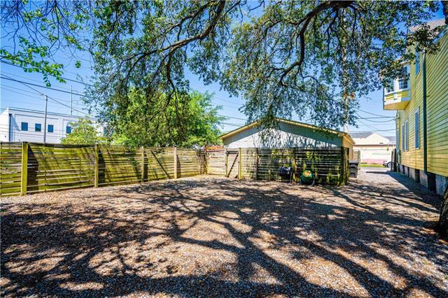 More Photos Of 840 N Broad Ave, New Orleans Freestanding For Sale