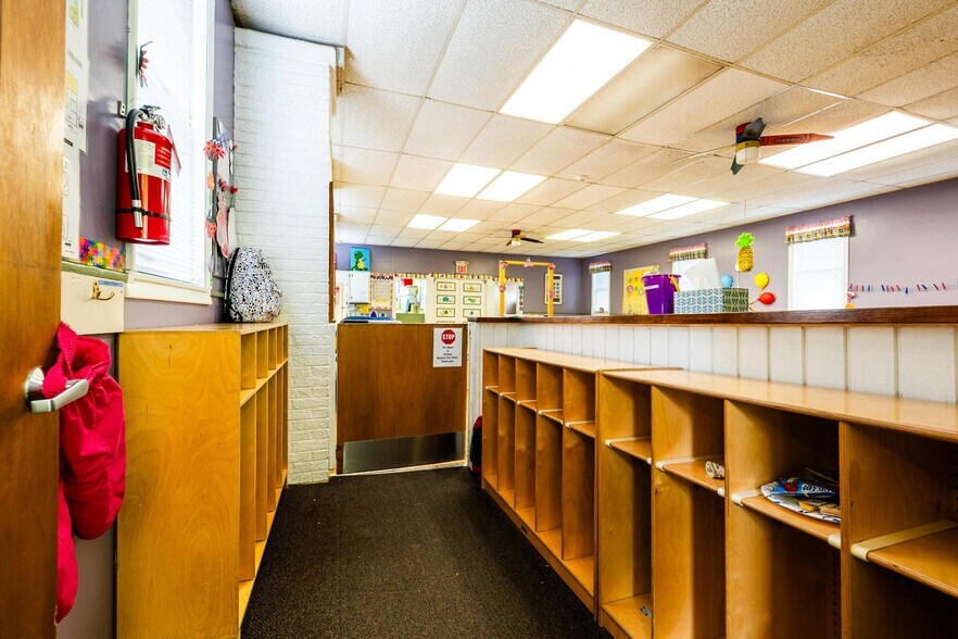 More Photos Of 3419 Hollywood Rd, Saint Joseph Daycare Center For Sale
