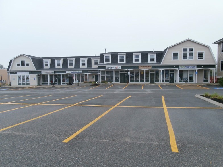 Primary Photo Of 7 Oak Hill Ter, Scarborough Office For Lease