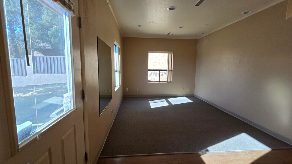 More Photos Of 1202 Willow Creek Rd, Prescott Medical For Sale
