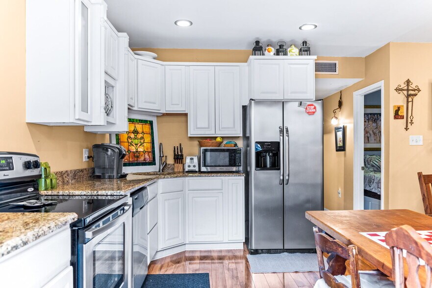 More Photos Of 521 Saint Philip St, New Orleans Storefront Retail Residential For Sale