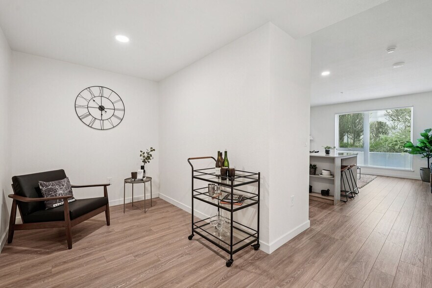 More Photos Of 1010 11th St, Sacramento Apartments For Lease