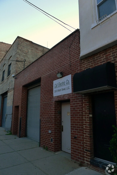 Primary Photo Of 3521 Ninth St, Long Island City Warehouse For Sale