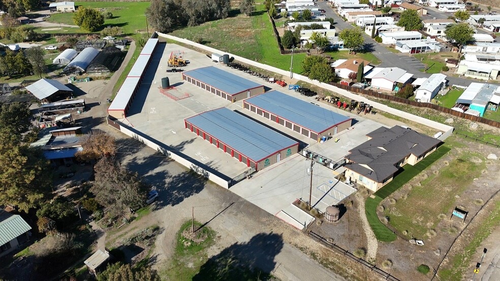 More Photos Of 30455 Auberry Rd, Prather Self Storage For Sale