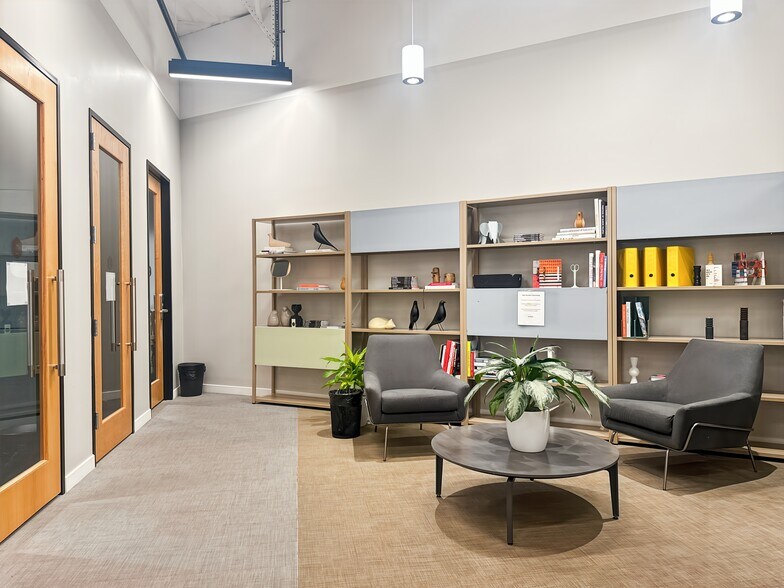 More Photos Of 1300 1st St, Napa Coworking Space