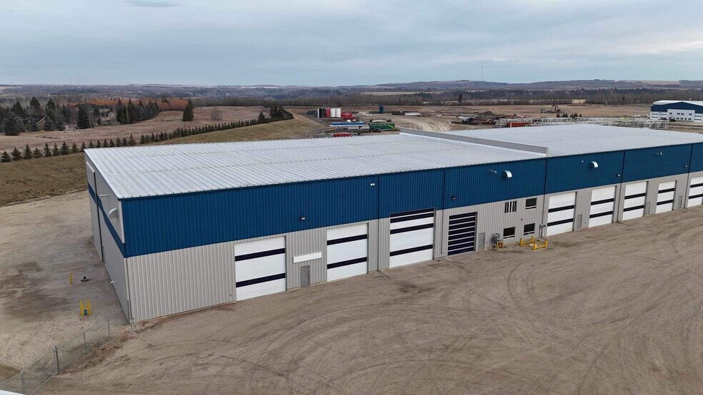More Photos Of 20 Veenstra Dr, Red Deer County Warehouse For Lease
