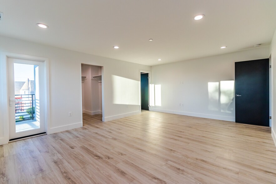 More Photos Of 5014 Pickford St, Los Angeles Apartments For Sale