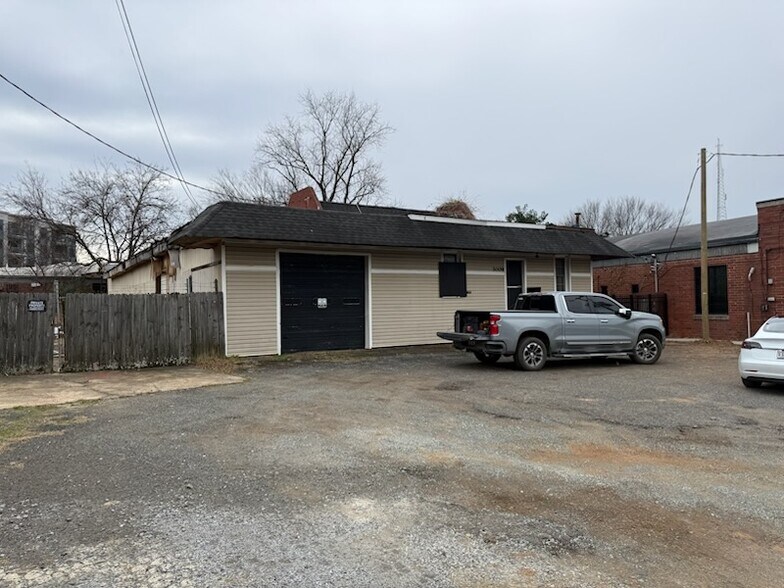 More Photos Of 3009 Griffith St, Charlotte Warehouse For Sale