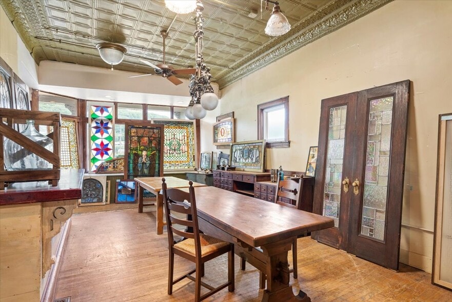 More Photos Of 207 Adams Ave, Canonsburg General Retail For Sale