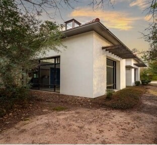 More Photos Of 4640 Woodlands Pky, The Woodlands Bank For Lease
