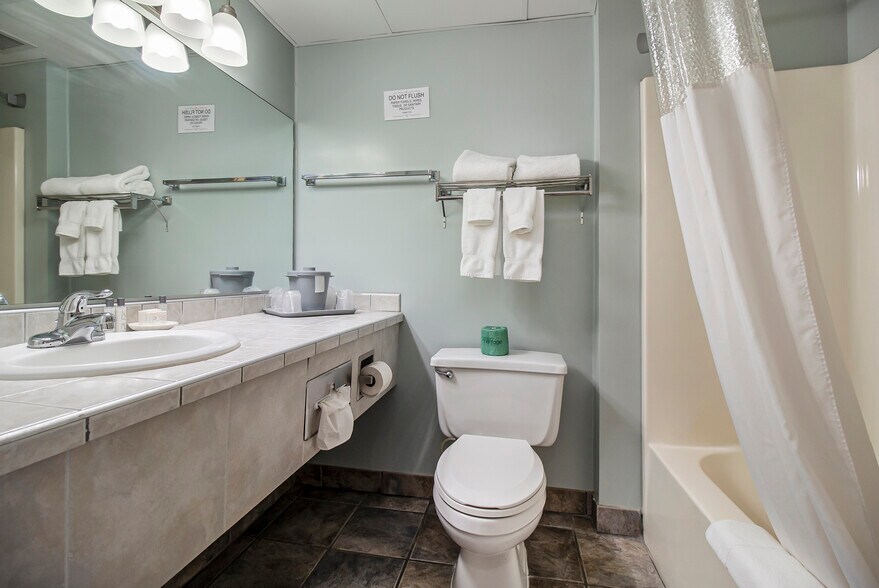 More Photos Of 1180 N Shore Dr, Mears Hospitality For Sale