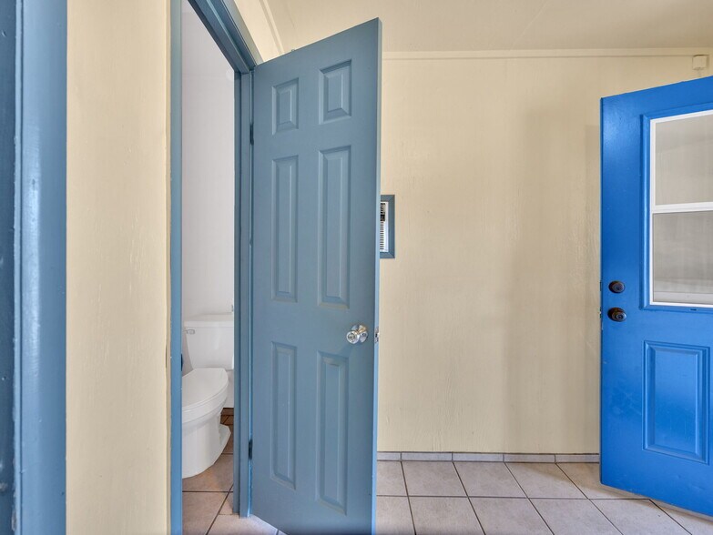 More Photos Of 44434 SE Coalman Rd, Sandy Light Manufacturing For Sale