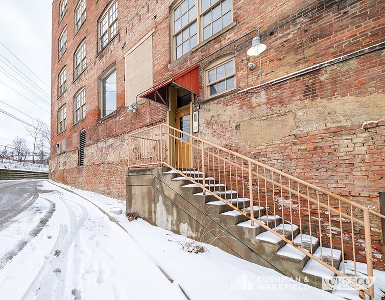 More Photos Of 10307 Detroit Ave, Cleveland Apartments For Lease