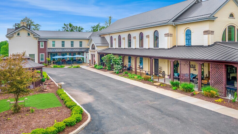 More Photos Of 195 State Route 151, Smithfield Hospitality For Sale