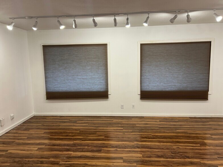 More Photos Of 1824 NE Division St, Bend General Retail For Lease