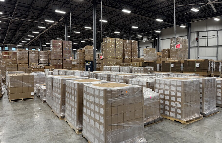 More Photos Of 373 Highland Ave, Salem Industrial For Lease