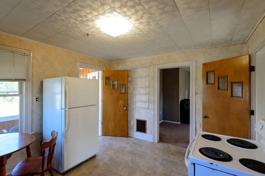 More Photos Of 1108 Humphrey St, Monroe Apartments For Sale