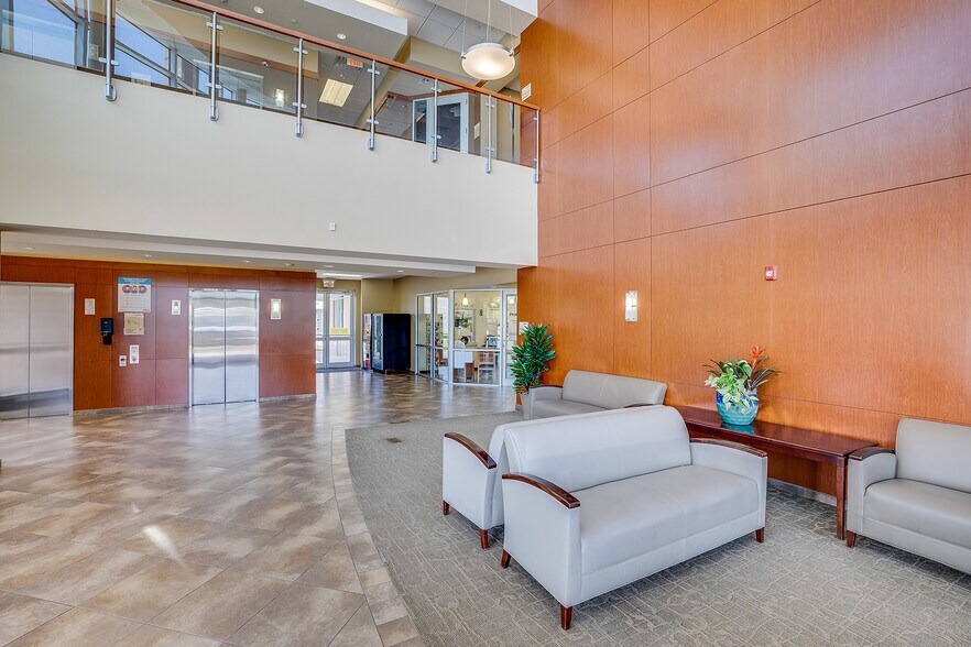 More Photos Of 22001 Southwest Freeway, Richmond Medical For Lease