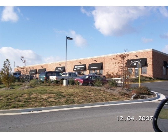 More Photos Of 161 Prosperity Dr, Winchester Showroom For Lease