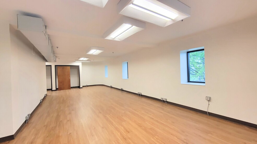 More Photos Of 1515 S Clarkson St, Charlotte Warehouse For Lease