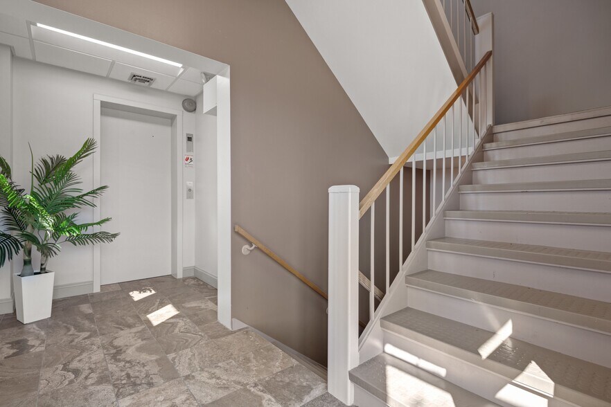 More Photos Of 99 November Dr, Camp Hill Medical For Lease