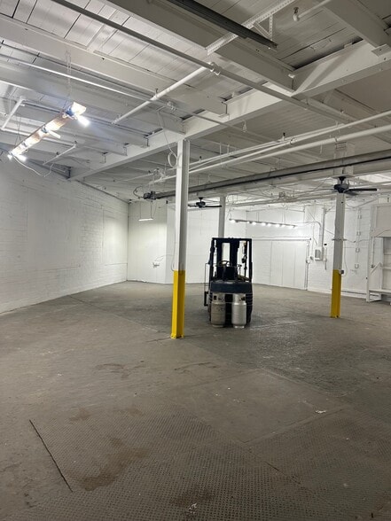 More Photos Of 20 Cornelia St, Buffalo Warehouse For Lease