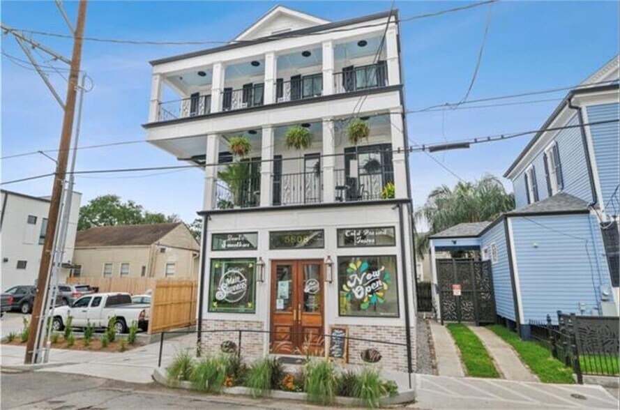 Primary Photo Of 5808 Magazine St, New Orleans General Retail For Lease