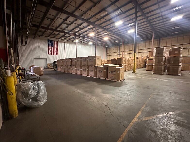 More Photos Of 429 E Grove St, Greenville Industrial For Sale