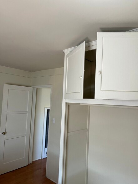 More Photos Of 6922 Glasgow Ave, Los Angeles Apartments For Sale