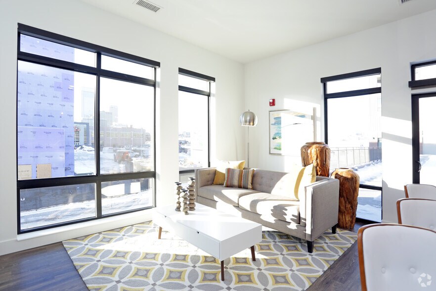 More Photos Of 1415 Cuming St NE, Omaha Apartments For Lease