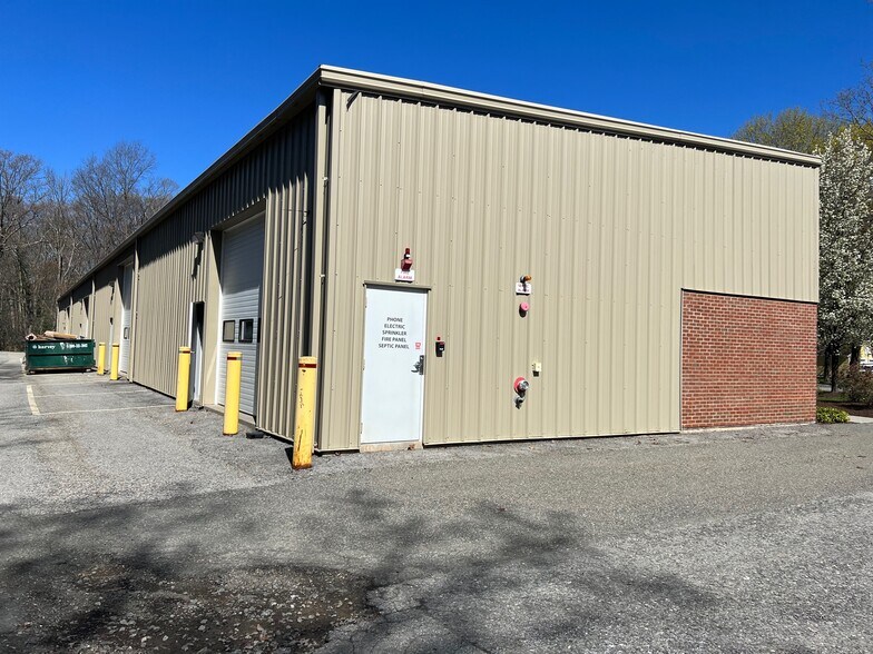 More Photos Of 40 Southville Rd, Southborough Light Manufacturing For Lease