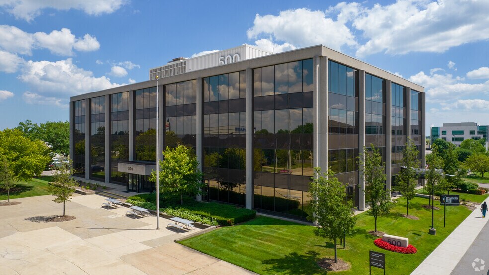 More Photos Of 500 Stephenson Hwy, Troy Office For Lease