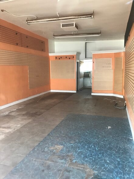 More Photos Of 5415-5425 Sepulveda Blvd, Culver City Storefront For Lease