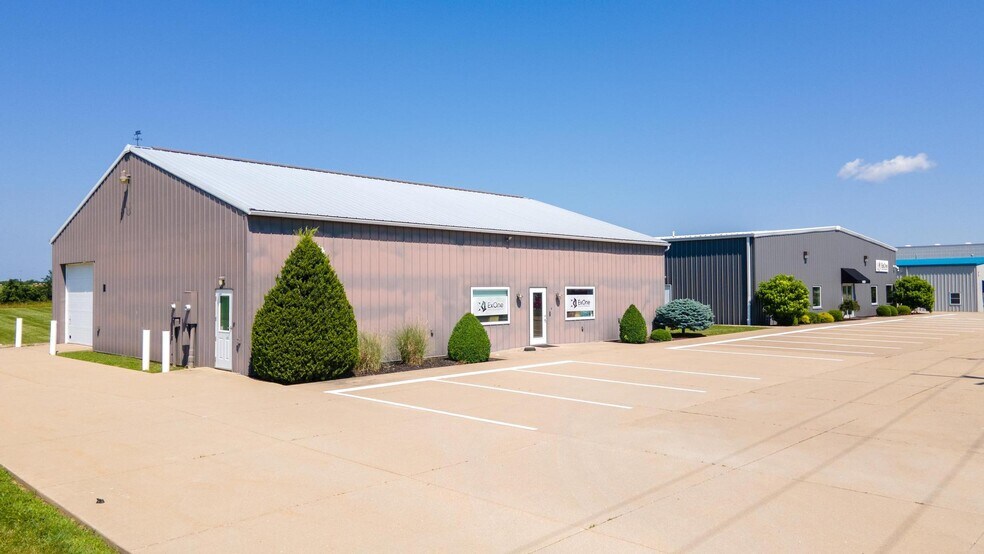 More Photos Of 66850 Executive Dr, Saint Clairsville Warehouse For Lease