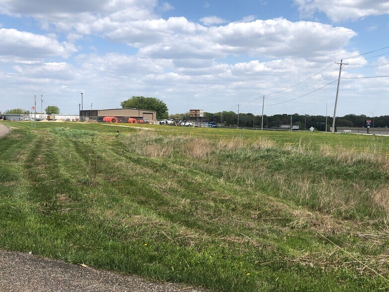 More Photos Of 7050 11th Ave SW, Rochester Land For Lease