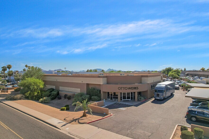 More Photos Of 14850 N 83rd Pl, Scottsdale Warehouse For Sale