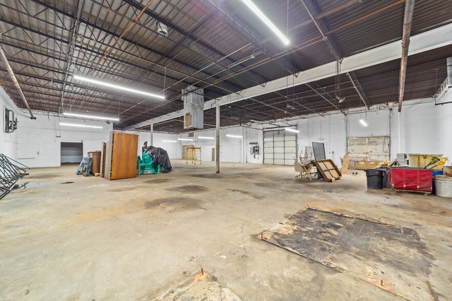 More Photos Of 1830 Superior Ave, Cleveland Freestanding For Sale