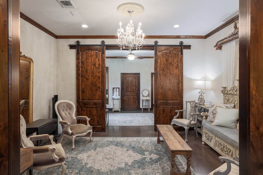 More Photos Of 2550 Bell Springs Rd, Dripping Springs Lodge Meeting Hall For Sale