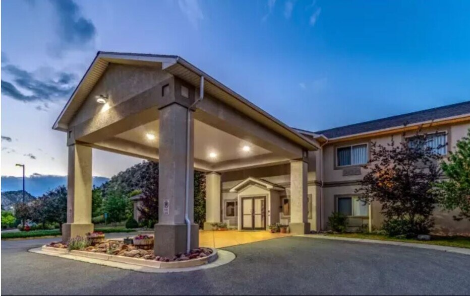 More Photos Of 781 Burning Mountain Ave, New Castle Hotel For Sale