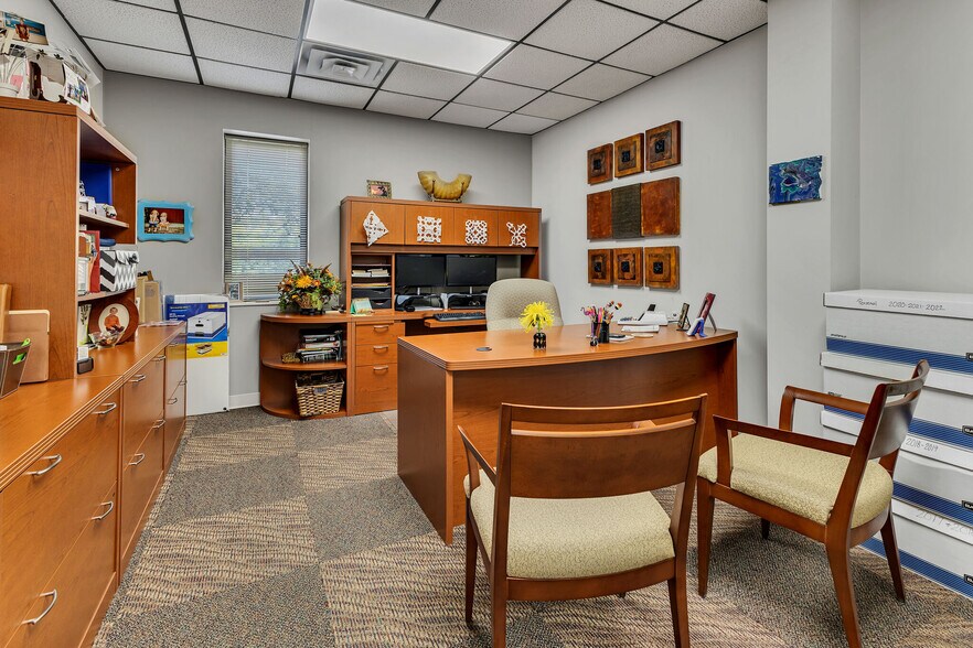 More Photos Of 277 Wilson Pike Cir, Brentwood Office For Sale