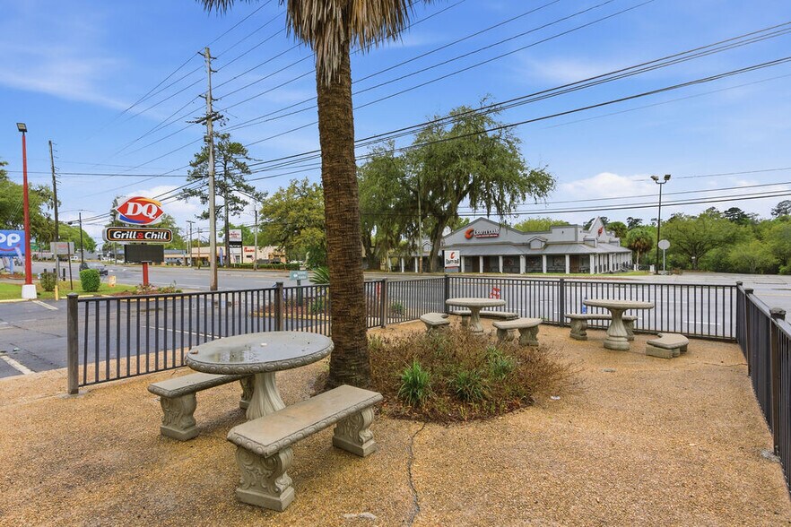 More Photos Of 2227 N Monroe St, Tallahassee Fast Food For Sale