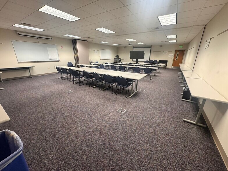 More Photos Of 958 S Lochsa St, Post Falls Office For Lease