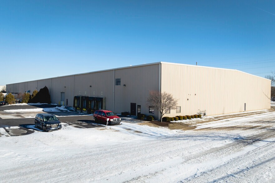 More Photos Of 4130 Spartan Dr, Oregon Warehouse For Lease