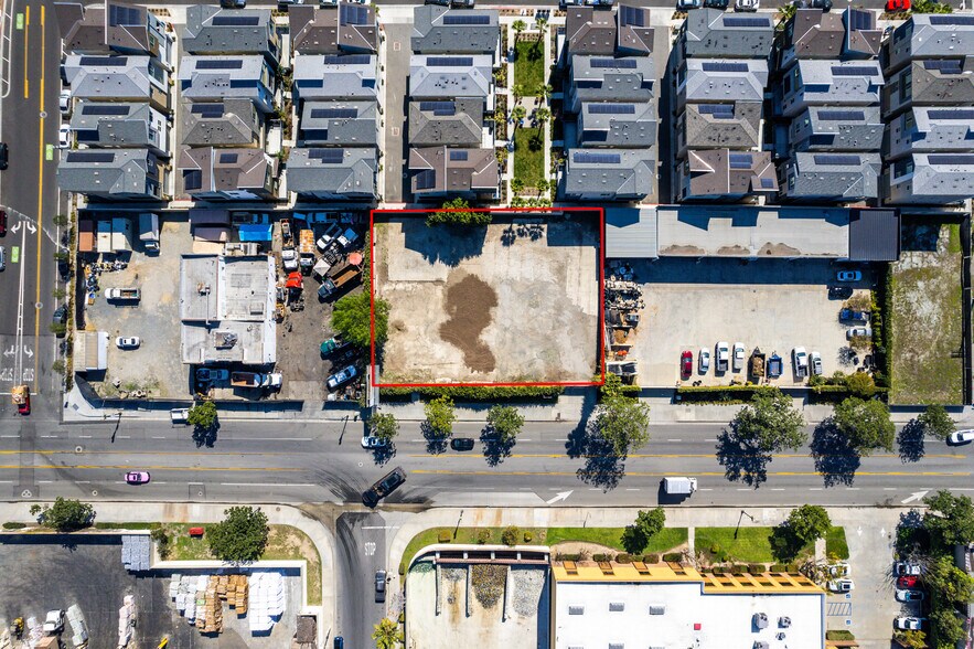 More Photos Of 922 E 4th St, Santa Ana Land For Sale