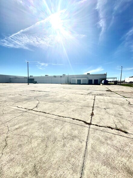 More Photos Of 1620 Martin Luther King Jr Blvd, Houma Distribution For Lease