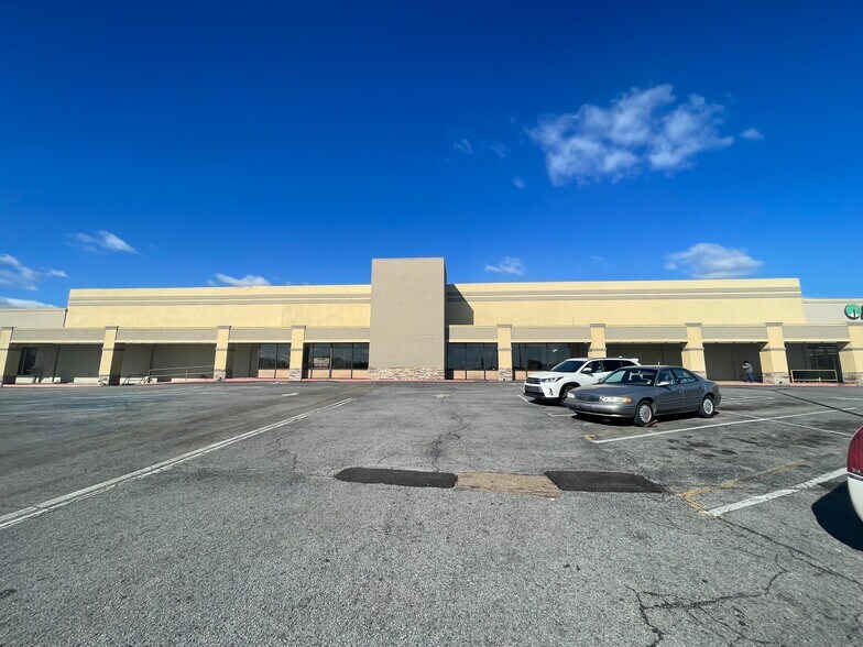 More Photos Of 1560-1588 Simpson Hwy, Magee Unknown For Lease